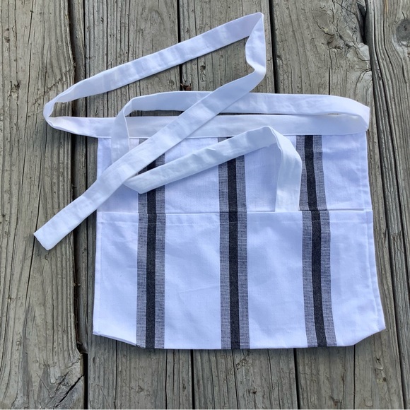 New POCKET White black stripe apron Teacher Vendor Waiter Workshop Kitchen Apron - Picture 3 of 8